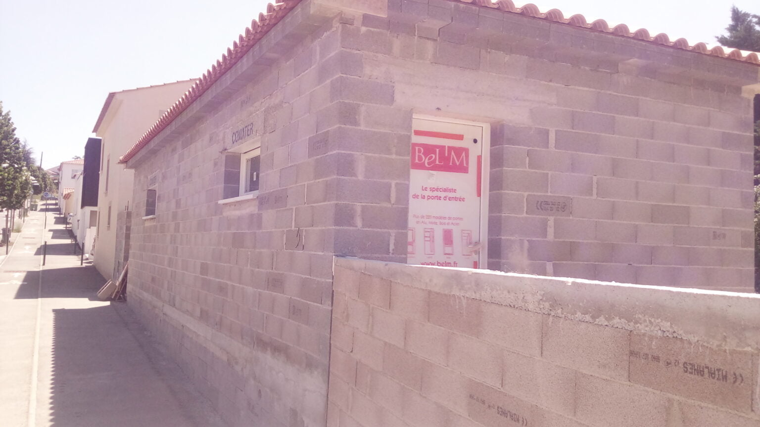 Villa contemporaine RE2020 livrée à Eguilles, chantier accepté en paiement Bitcoin par Les Maisons Vertes Provençales