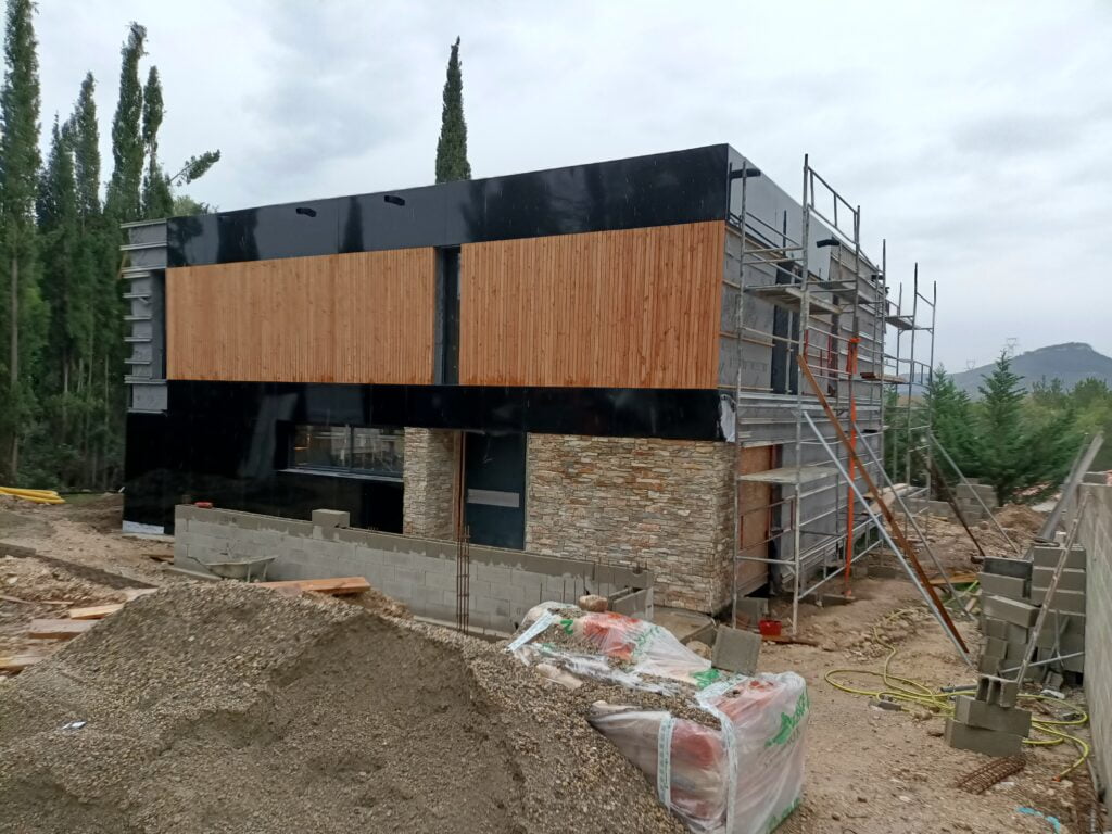 Chantier d'une entreprise de maçonnerie à Vitrolles 13127