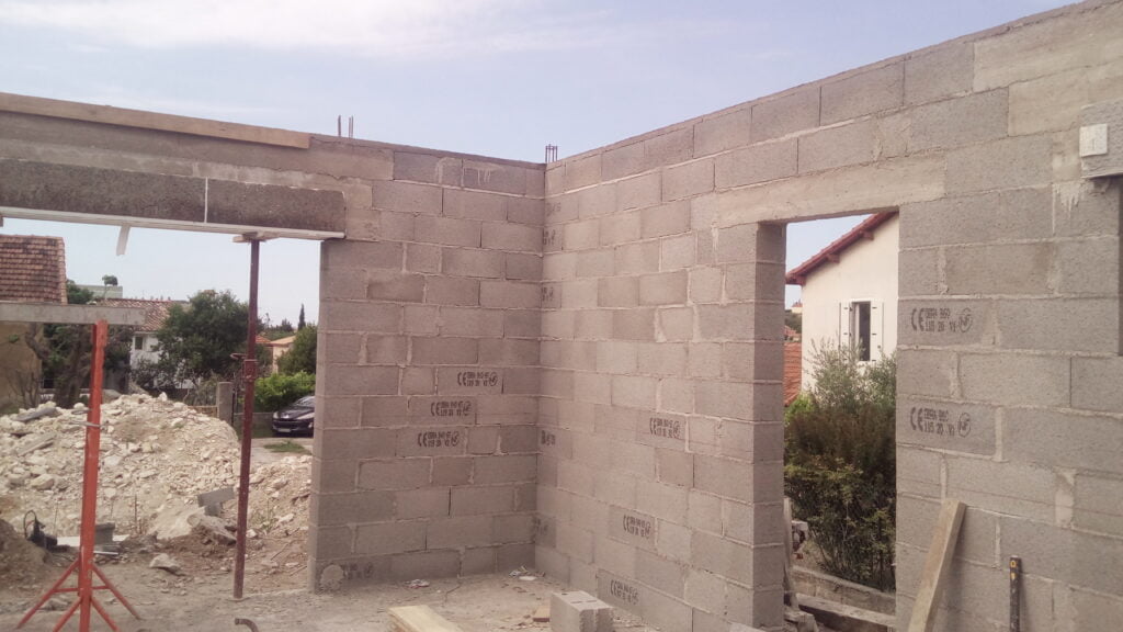 Construction de maison à Miramas — entreprise de maçonnerie