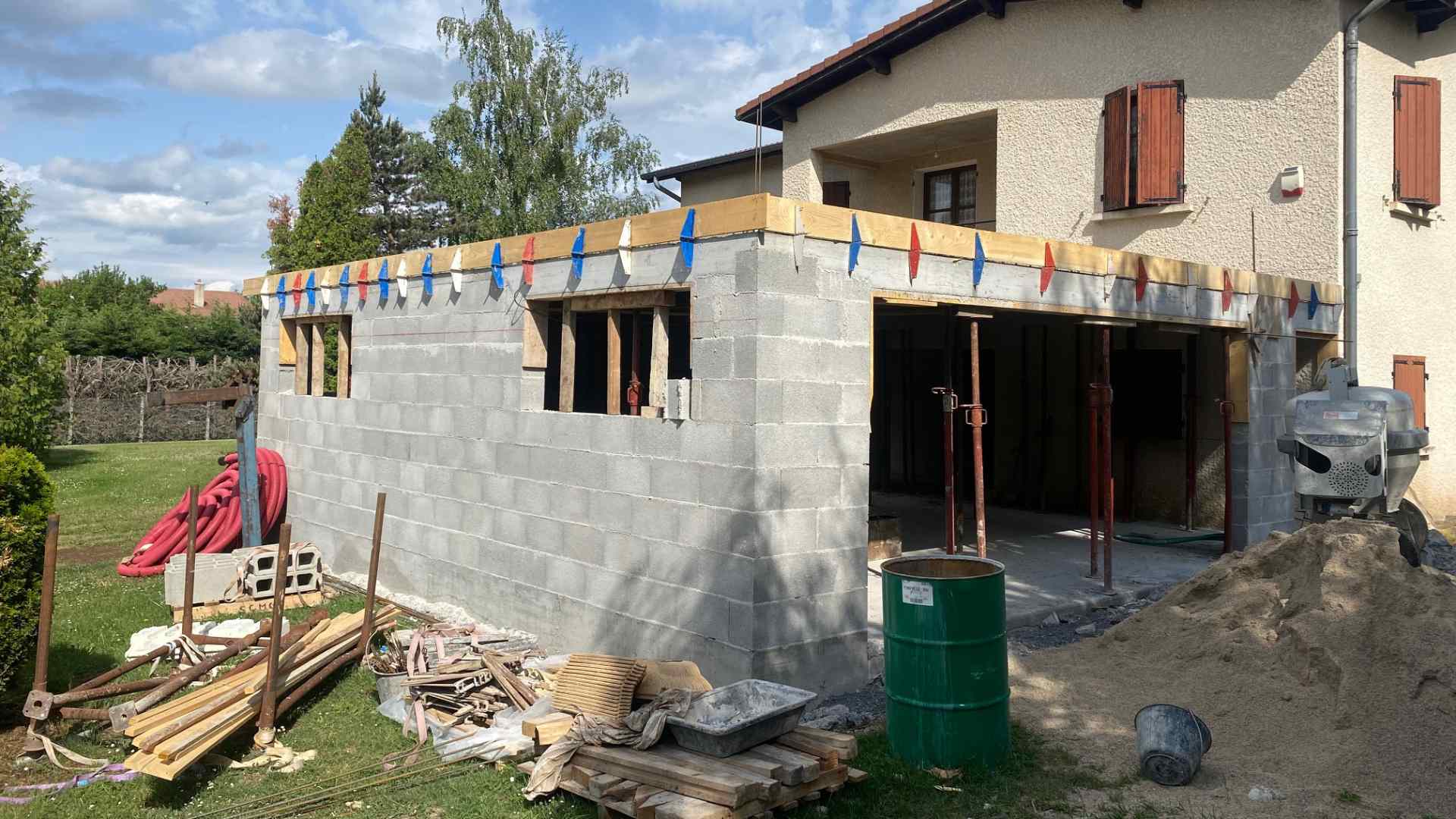 Surélévation lourde maison provençale — renforcement structure et plancher dalle technique · LMVP