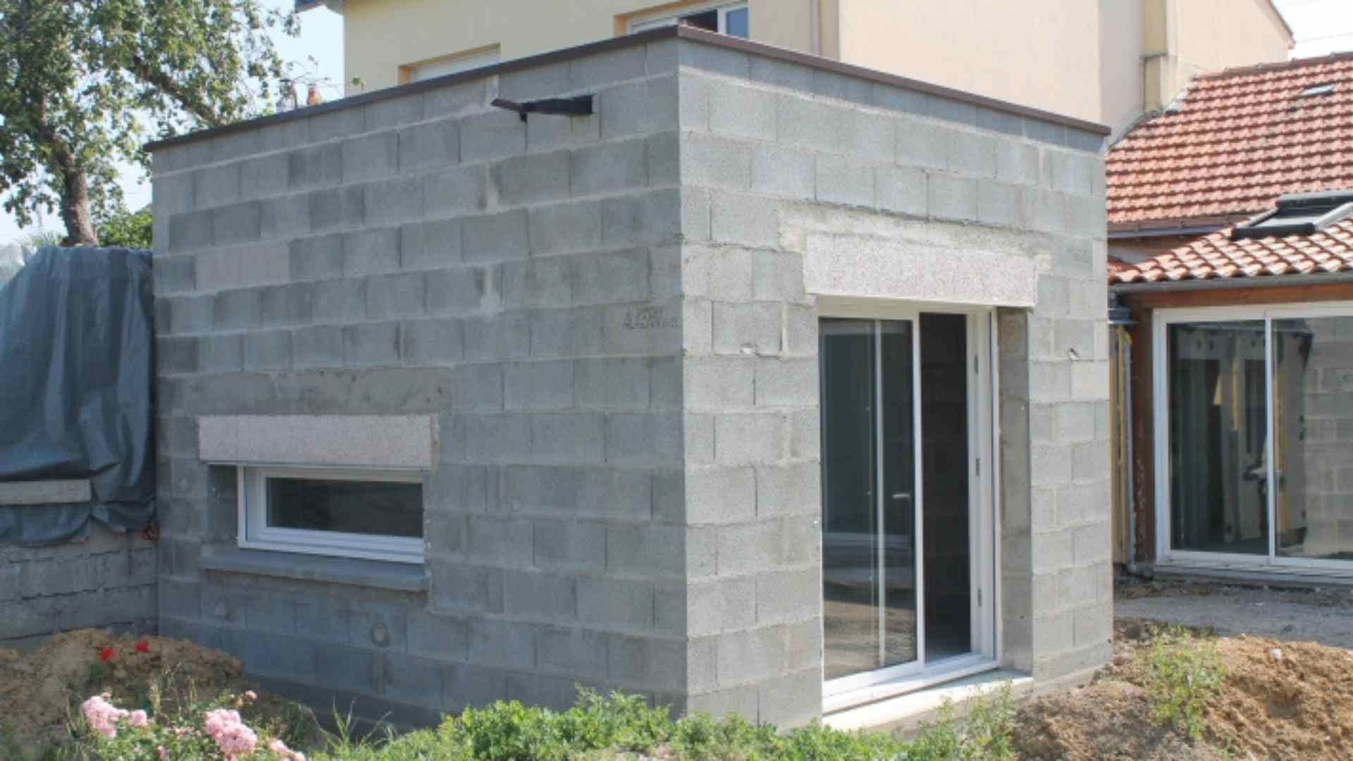 Chantier extension Marseille — phase d'élévation des murs