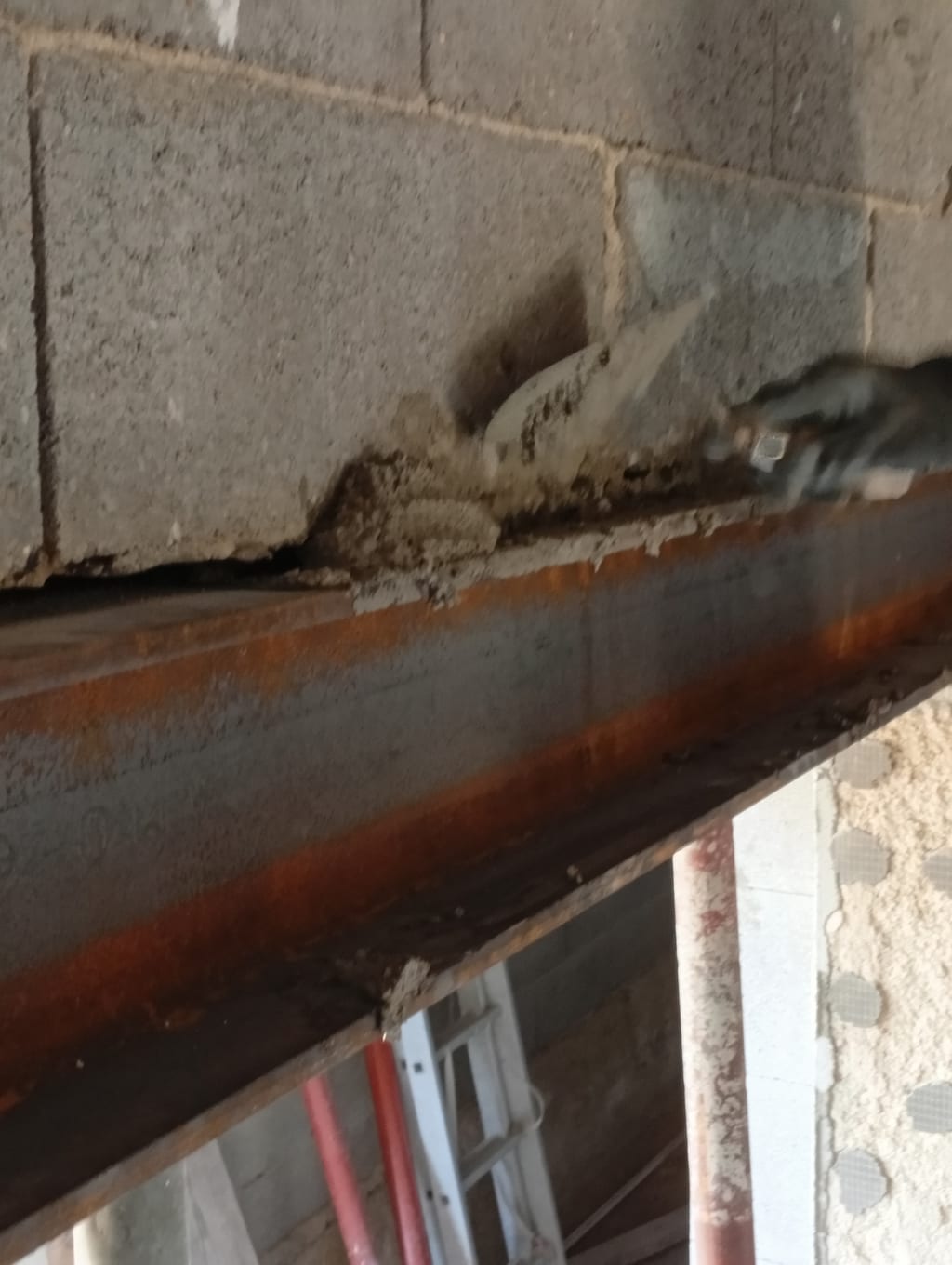 Ouverture d'un mur porteur sur notre chantier de Marignane