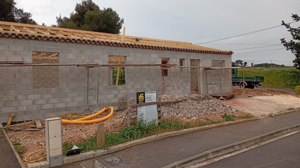 Villa existante avant travaux sur notre chantier des Pennes-Mirabeau